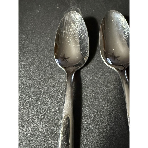 Oneida‎ Flight Stainless Flatware 3 Teaspoons & 1 Dinner Fork – China 90-204 - Picture 11 of 12